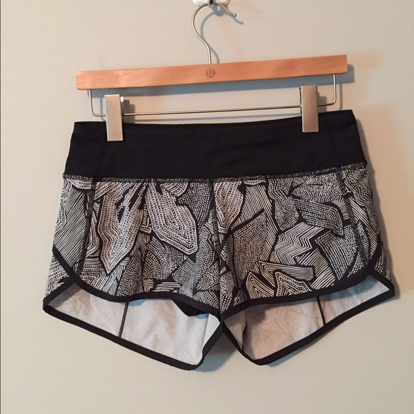 Lululemon Speed Shorts - Picture 2 of 6
